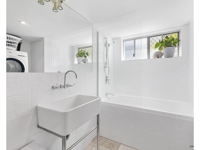 4/373 Cypress Terrace, Palm Beach QLD 4221