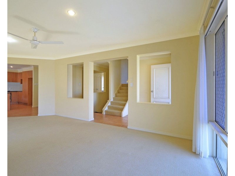 10 Tarrabool Drive, Elanora QLD 4221