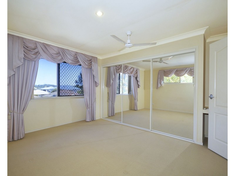 10 Tarrabool Drive, Elanora QLD 4221