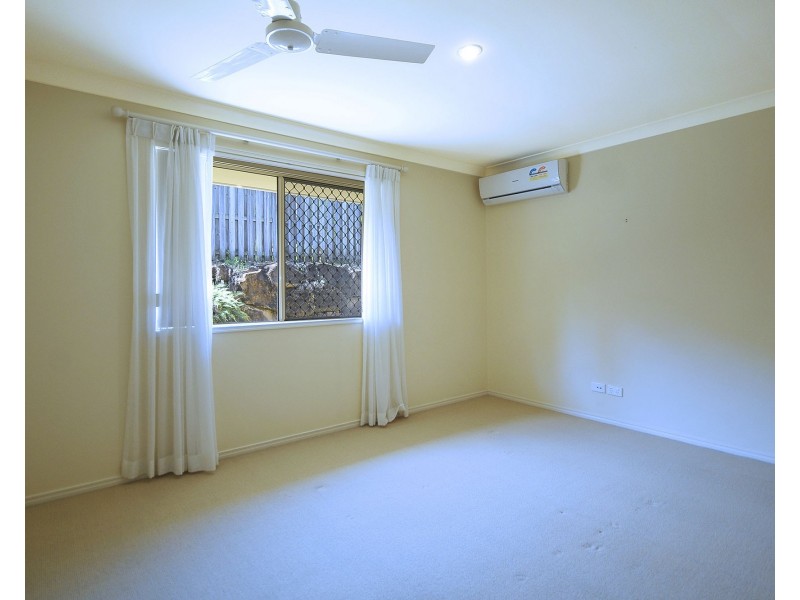 10 Tarrabool Drive, Elanora QLD 4221
