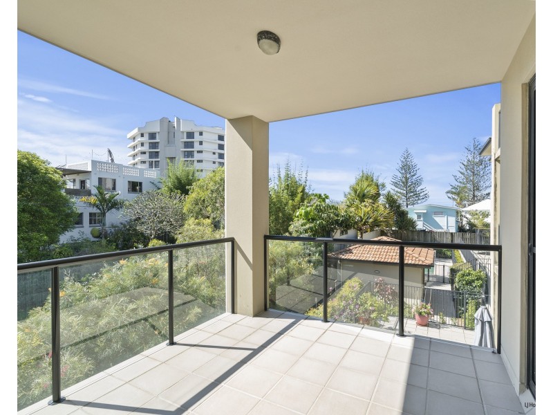 7/111 Golden Four Drive, Bilinga QLD 4225