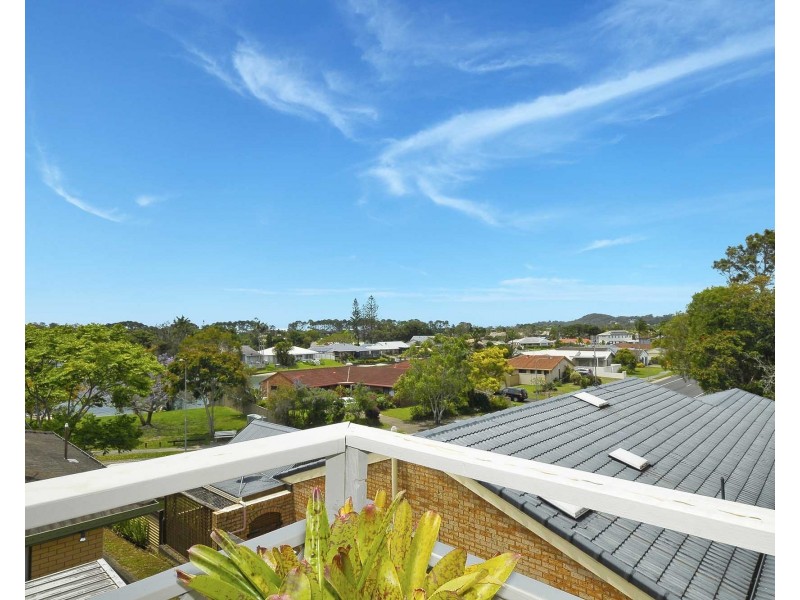 4 Myco Court, Elanora QLD 4221
