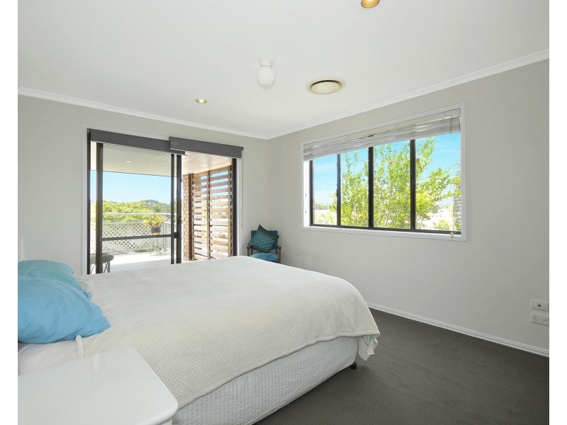 4 Myco Court, Elanora QLD 4221