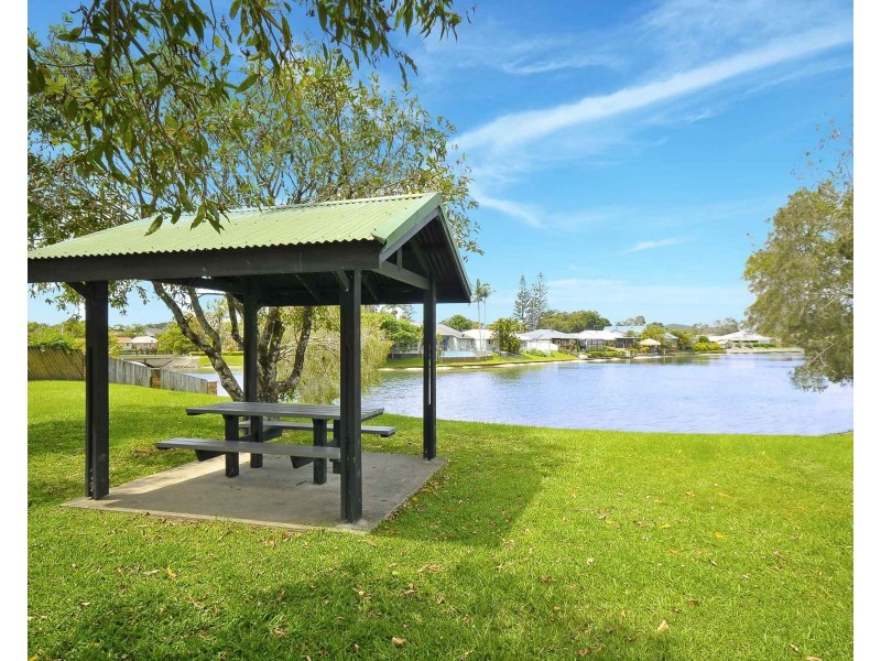 4 Myco Court, Elanora QLD 4221