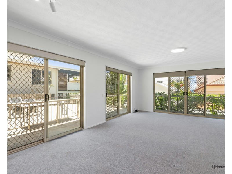 2/1229 Gold Coast Highway, Palm Beach QLD 4221