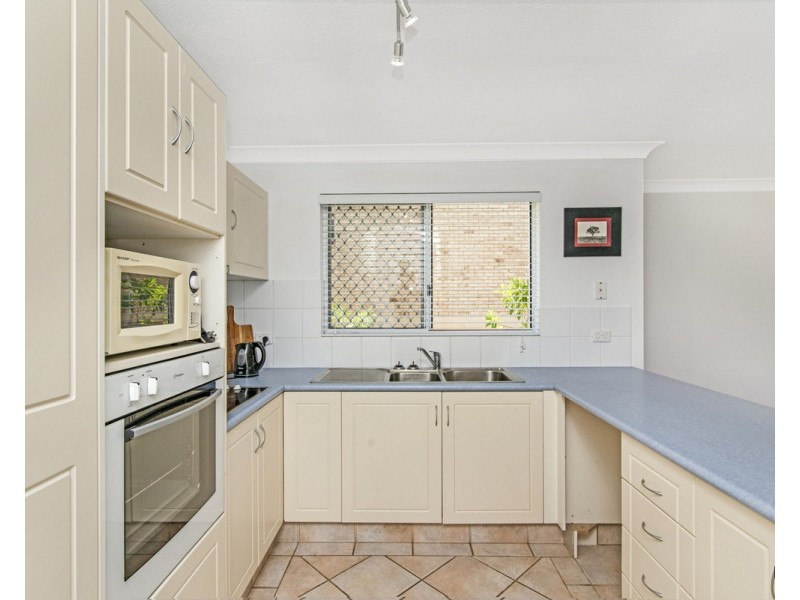 2/8 Teemangum Street, Tugun QLD 4224