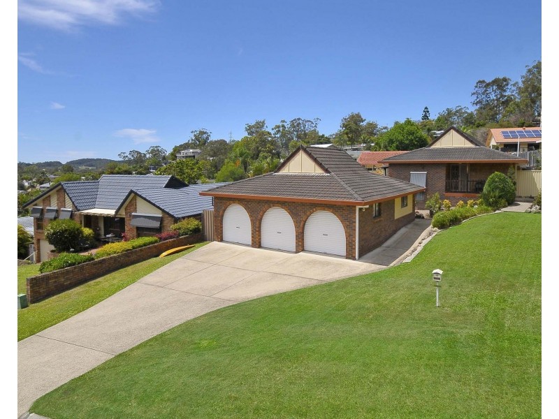 10 Bronzewing Close, Elanora QLD 4221