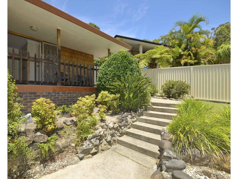 10 Bronzewing Close, Elanora QLD 4221
