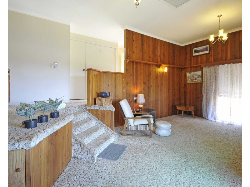 10 Bronzewing Close, Elanora QLD 4221