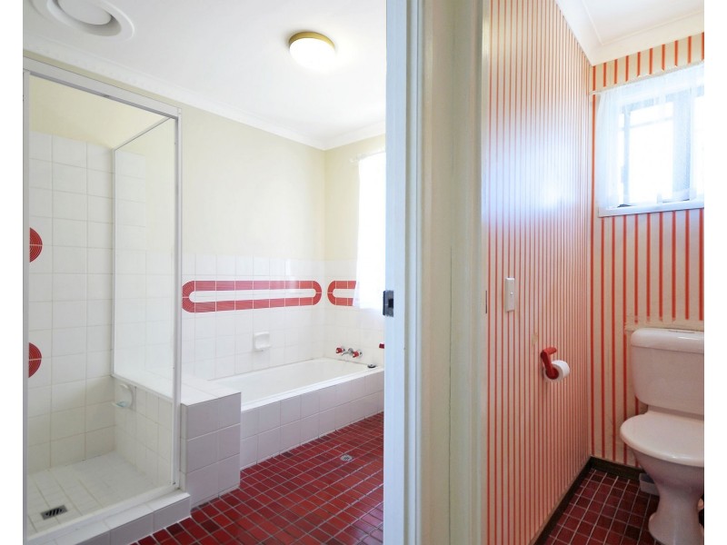 10 Bronzewing Close, Elanora QLD 4221