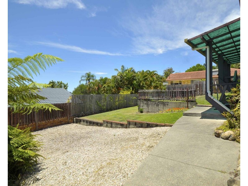 10 Bronzewing Close, Elanora QLD 4221