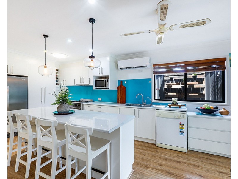 24 Cypress Terrace, Palm Beach QLD 4221