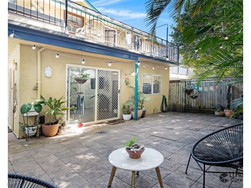 3/3 Winston Street, Coolangatta QLD 4225