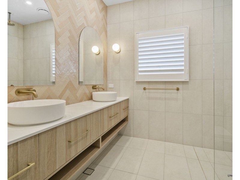 1/29 Twenty Third Avenue, Palm Beach QLD 4221