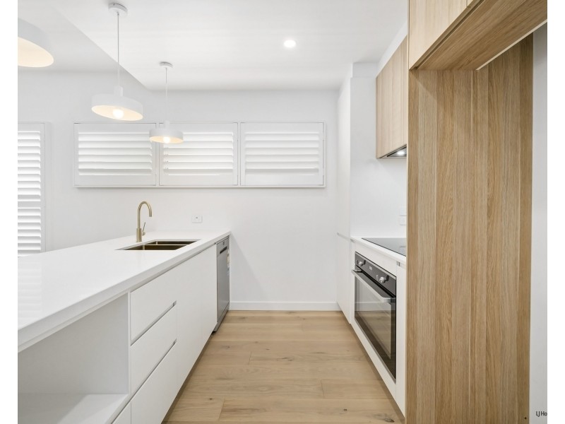 2/29 Twenty Third Avenue, Palm Beach QLD 4221