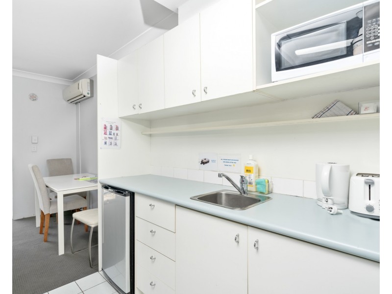 19/125 Frank Street, Labrador QLD 4215