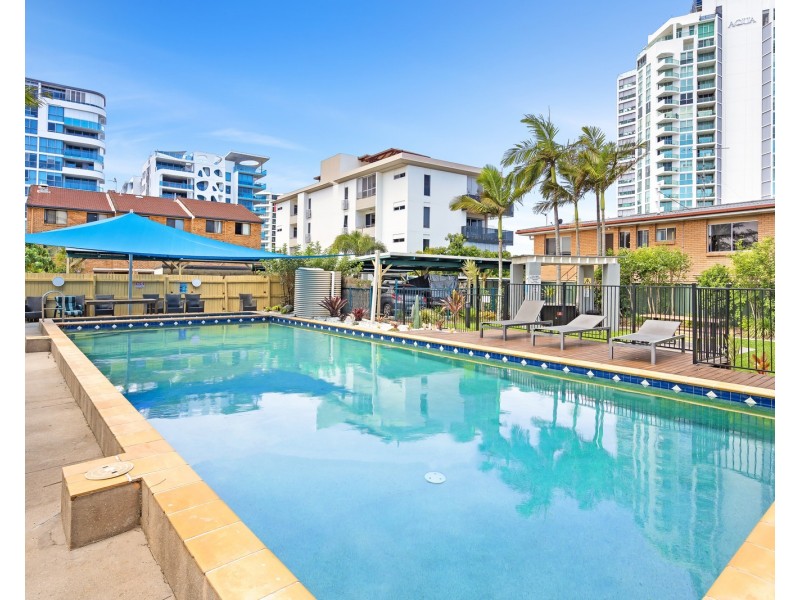 19/125 Frank Street, Labrador QLD 4215