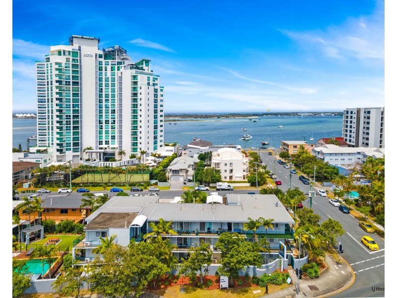 19/125 Frank Street, Labrador QLD 4215