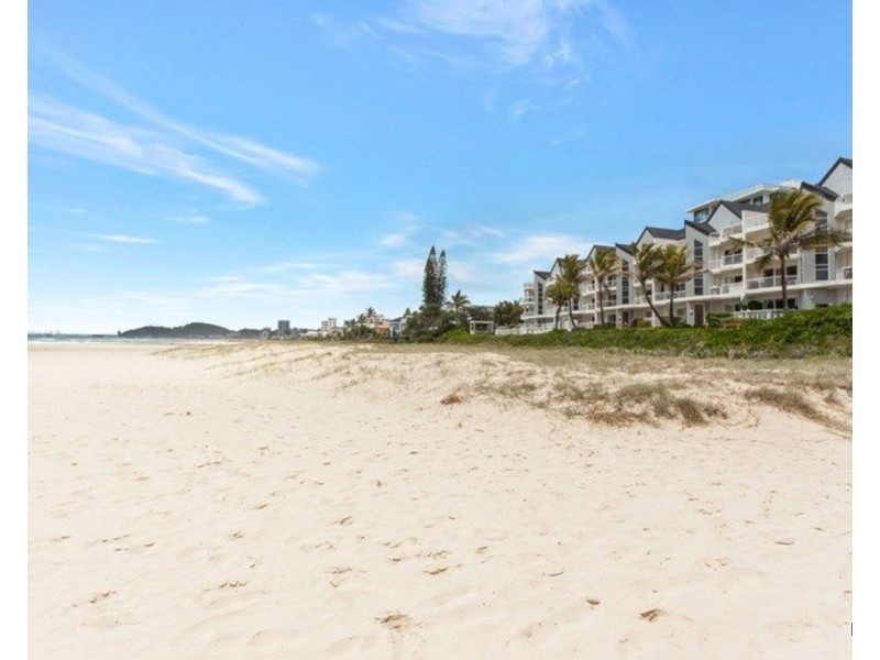 10/2 Seventeenth Avenue, Palm Beach QLD 4221