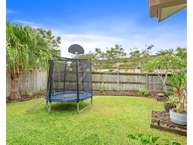 1/6 Cotinga Crescent, Burleigh Waters QLD 4220