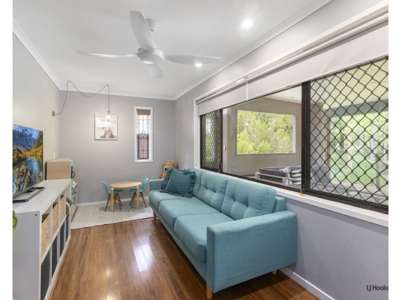 8 Shetland Place, Mudgeeraba QLD 4213