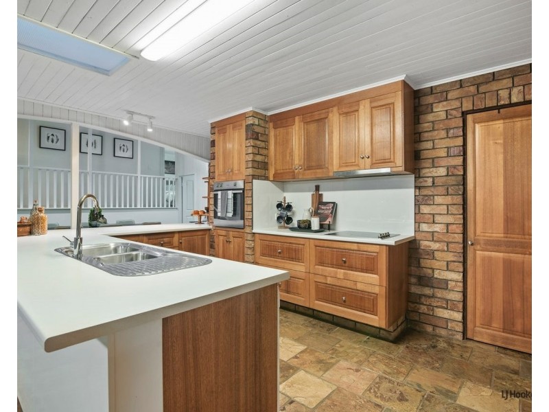 100 Tierney Drive, Currumbin Waters QLD 4223