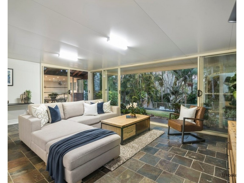 100 Tierney Drive, Currumbin Waters QLD 4223