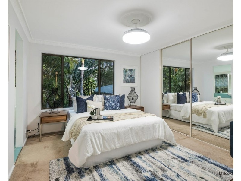 100 Tierney Drive, Currumbin Waters QLD 4223