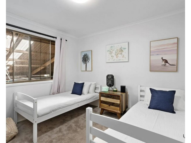 100 Tierney Drive, Currumbin Waters QLD 4223