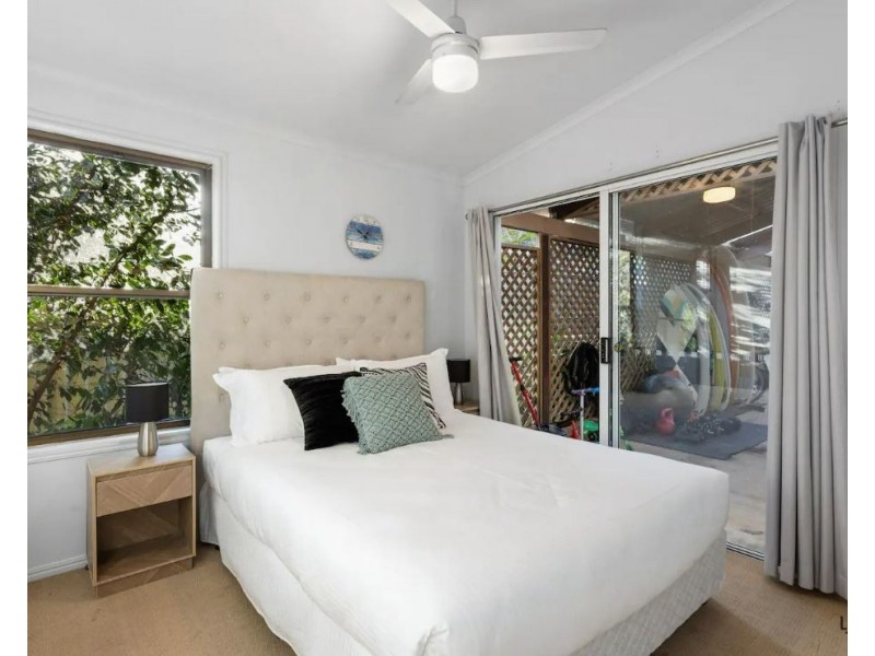 100 Tierney Drive, Currumbin Waters QLD 4223