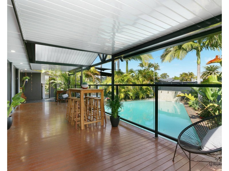 21 Barklya Place, Palm Beach QLD 4221