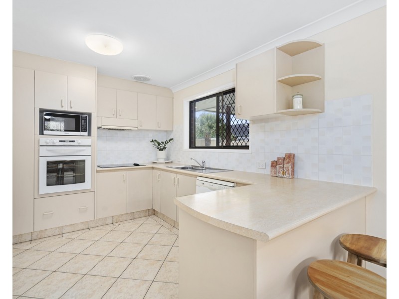 200 Tallebudgera Drive, Palm Beach QLD 4221