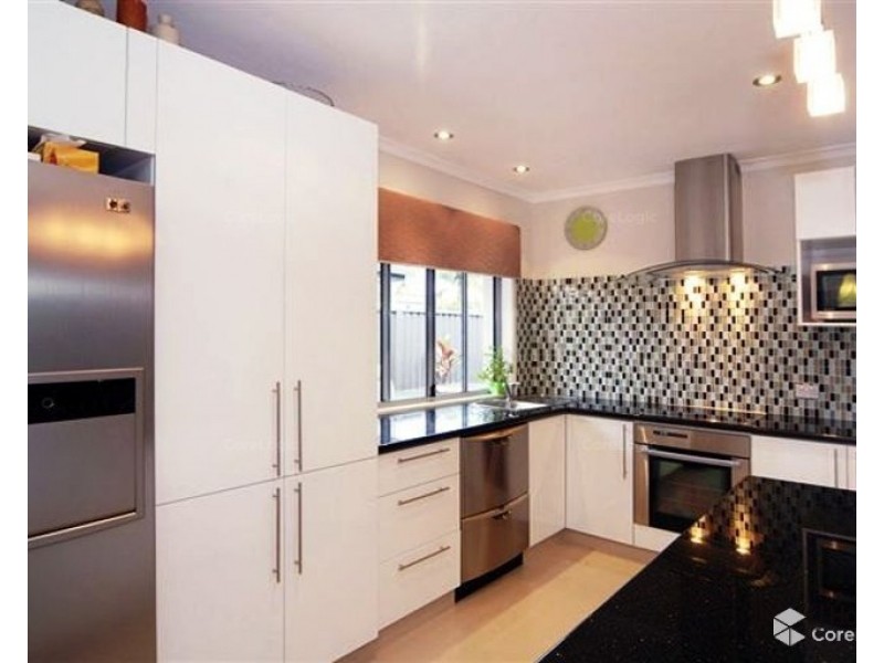 49 Twenty Sixth Avenue, Palm Beach QLD 4221