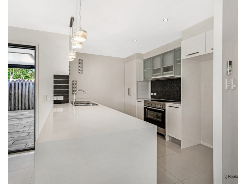 14 Montezuma Drive, Burleigh Waters QLD 4220
