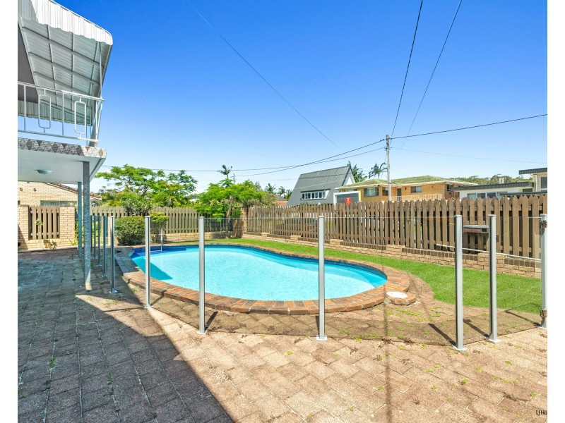 2/29 Cabarita Avenue, Tugun QLD 4224