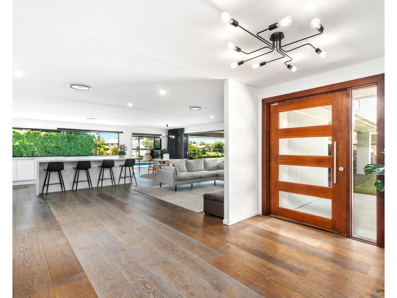 185 Currumbin Creek Road, Currumbin Waters QLD 4223