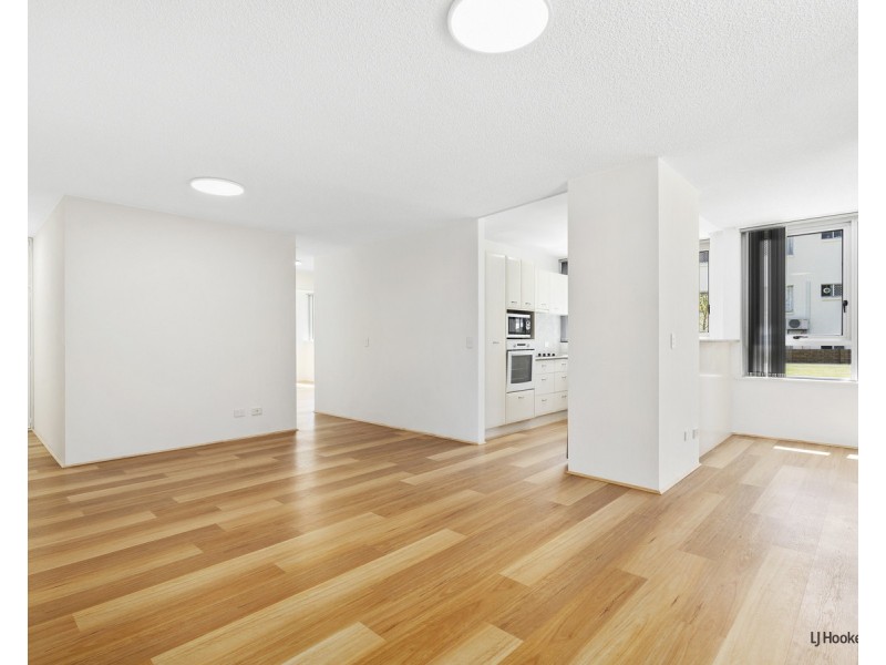 3/100 The Esplanade, Burleigh Heads QLD 4220