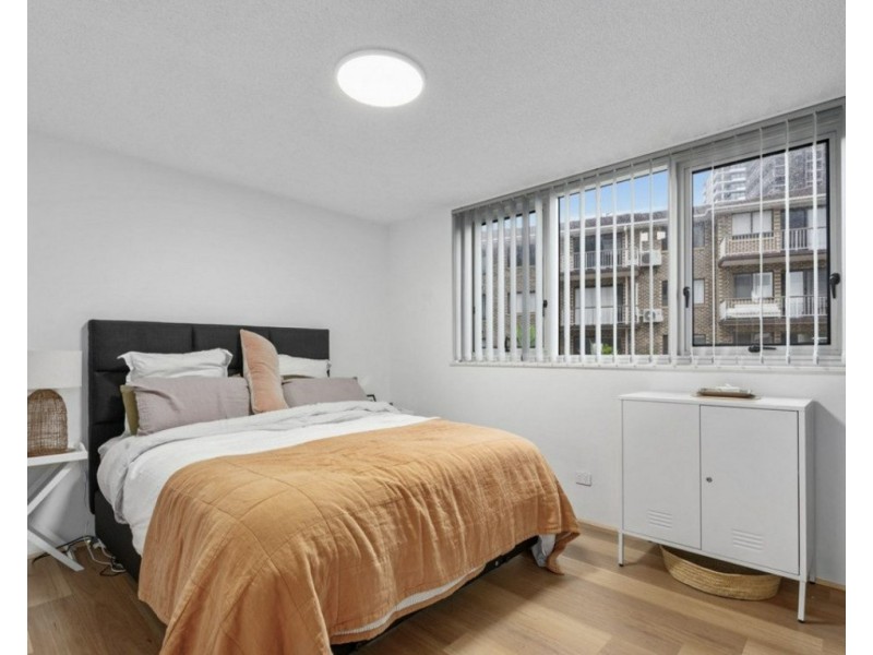 3/100 The Esplanade, Burleigh Heads QLD 4220