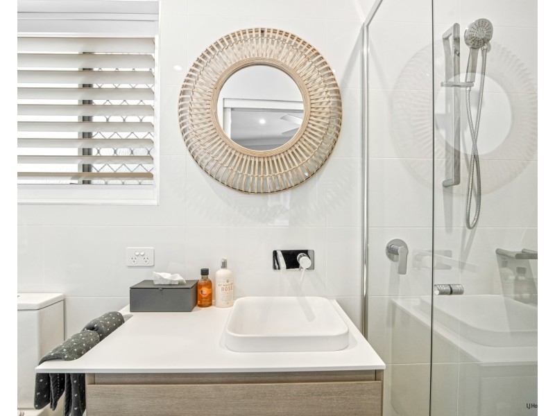 7/20 Marine Parade, Coolangatta QLD 4225