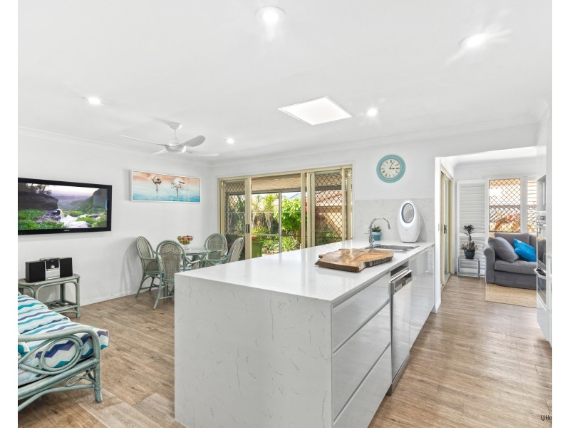 9 Tarrabool Drive, Elanora QLD 4221