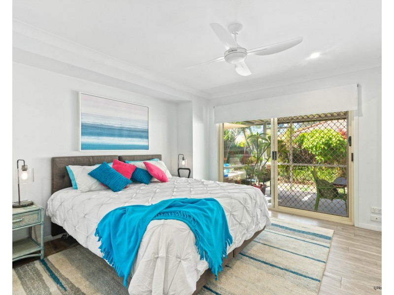 9 Tarrabool Drive, Elanora QLD 4221