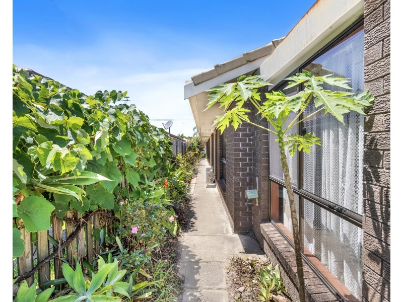2/13 Third Avenue, Palm Beach QLD 4221