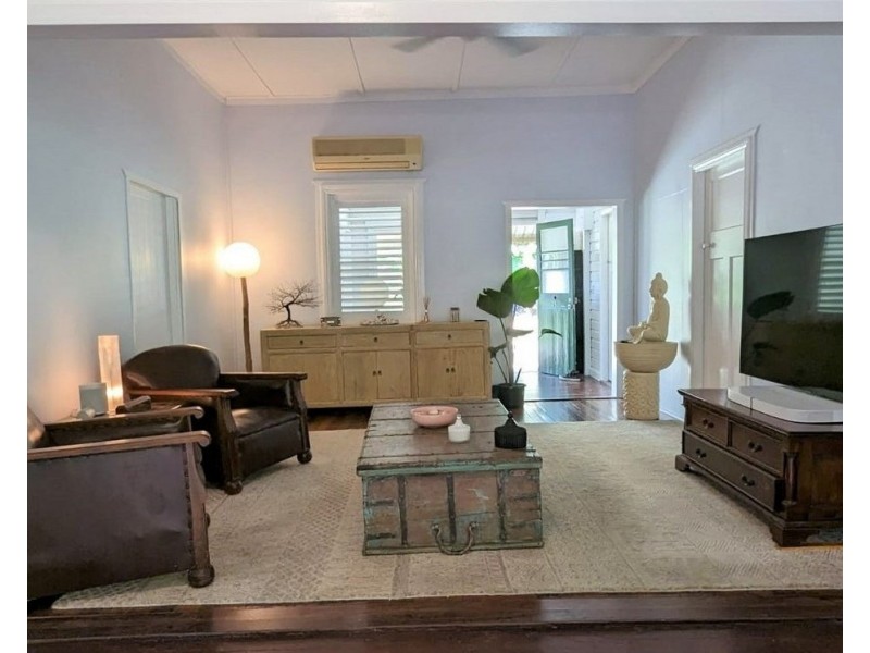 93 Dutton Street, Coolangatta QLD 4225