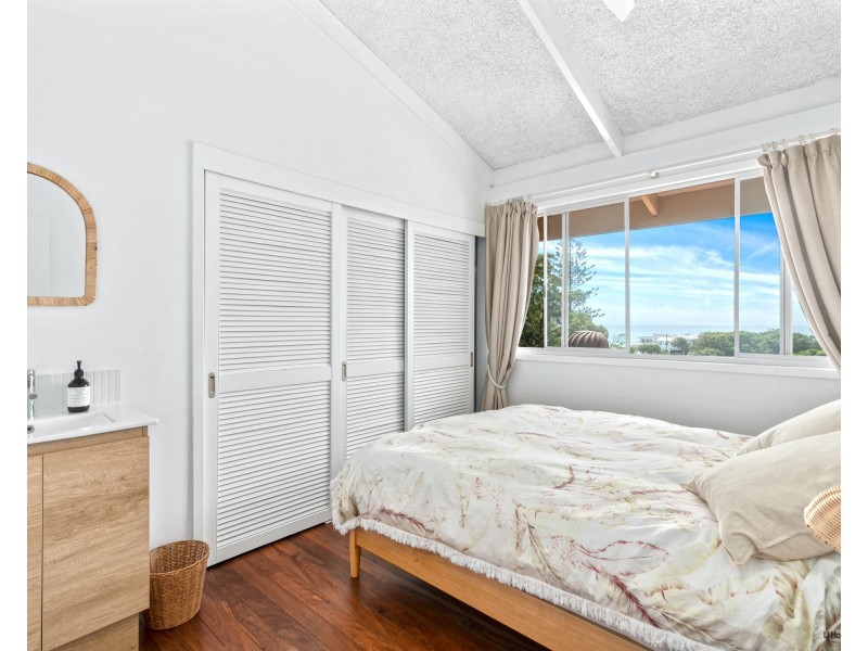 19 Murraba Street, Currumbin QLD 4223