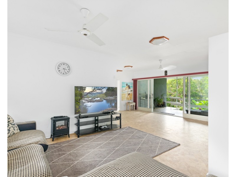 16 Inala Avenue, Tugun QLD 4224