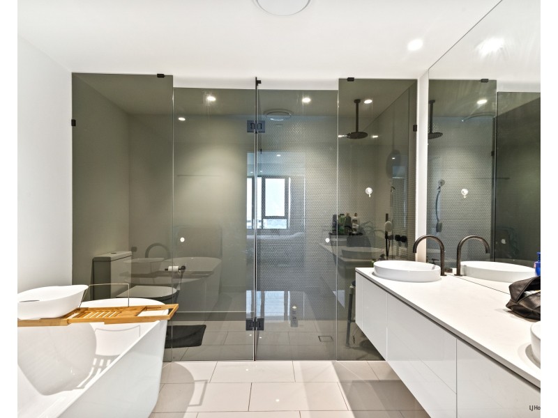 2704/1328 Gold Coast Highway, Palm Beach QLD 4221