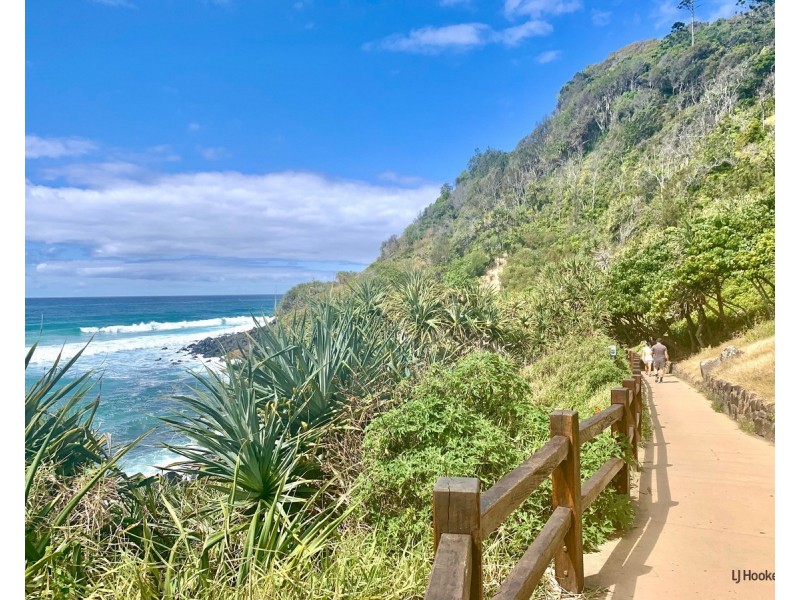 200 Tallebudgera Drive, Palm Beach QLD 4221