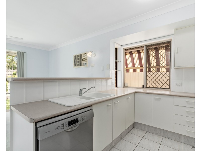 1/6 Cupania Place, Elanora QLD 4221