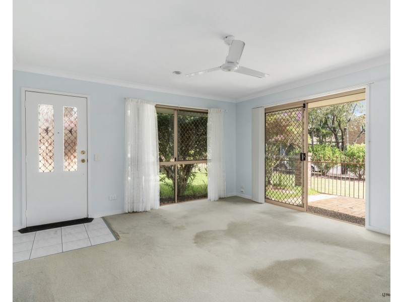 1/6 Cupania Place, Elanora QLD 4221