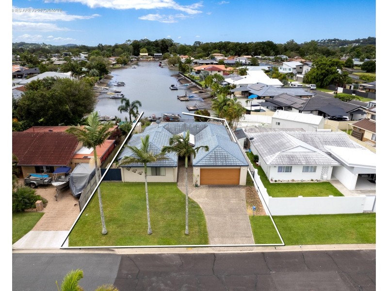 29 Mainsail Street, Currumbin Waters QLD 4223